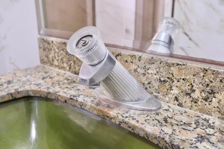 Apartamento para alugar com 280m², 4 quartos e 2 vagasBanheiro do Quarto 2