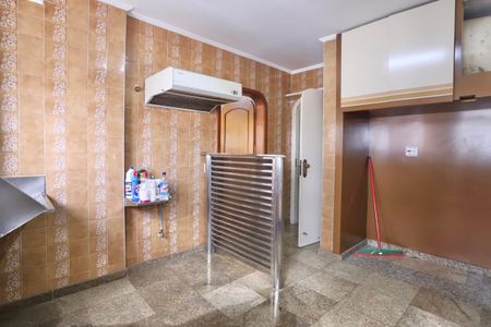 Apartamento para alugar com 280m², 4 quartos e 2 vagasLavanderia