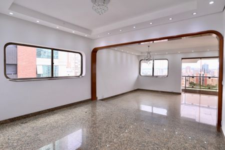 Apartamento para alugar com 280m², 4 quartos e 2 vagasSala de Jantar