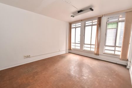 Sala de apartamento à venda com 2 quartos, 115m² em Sé, São Paulo