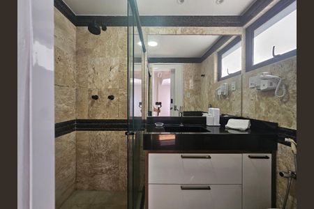 Apartamento para alugar com 106m², 2 quartos e 2 vagasBanheiro da Suíte 1