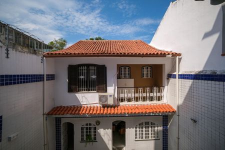 Casa de condomínio à venda com 257m², 5 quartos e 2 vagas Casa de condomínio à venda com 257m², 5 quartos e 2 vagasQuarto Suite 2 Vista