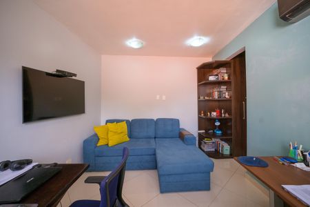 Casa de condomínio à venda com 257m², 5 quartos e 2 vagas Casa de condomínio à venda com 257m², 5 quartos e 2 vagasQuarto Suite 3