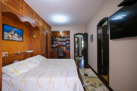 Casa de condomínio à venda com 257m², 5 quartos e 2 vagas Casa de condomínio à venda com 257m², 5 quartos e 2 vagasQuarto Suite 1