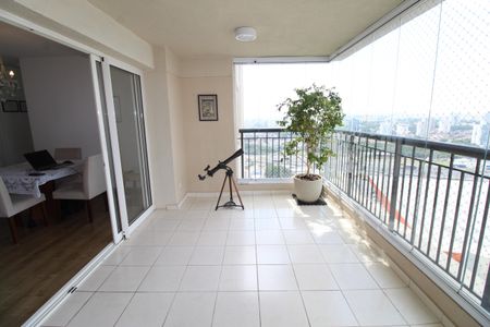 Apartamento para alugar com 116m², 3 quartos e 2 vagasSacada