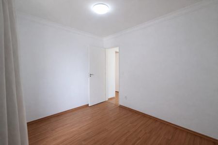 Quarto 2 de apartamento para alugar com 2 quartos, 48m² em Recanto das Rosas, Osasco