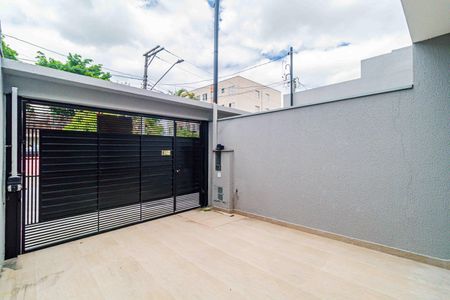 Casa à venda com 77m², 2 quartos e 2 vagasGaragem