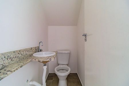 Casa à venda com 77m², 2 quartos e 2 vagasBanheiro 3