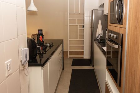 Apartamento à venda com 80m², 2 quartos e 2 vagasCozinha e Área de Serviço