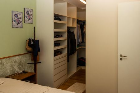 Apartamento à venda com 80m², 2 quartos e 2 vagasSuíte