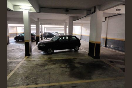 Apartamento à venda com 130m², 3 quartos e 2 vagas Apartamento à venda com 130m², 3 quartos e 2 vagasGaragem