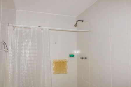 Apartamento à venda com 130m², 3 quartos e 2 vagas Apartamento à venda com 130m², 3 quartos e 2 vagasBanheiro do Quarto Suite