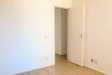 Apartamento à venda com 130m², 3 quartos e 2 vagas Apartamento à venda com 130m², 3 quartos e 2 vagasQuarto 2