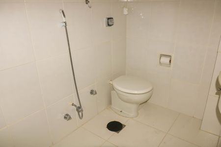 Apartamento à venda com 130m², 3 quartos e 2 vagas Apartamento à venda com 130m², 3 quartos e 2 vagasBanheiro Social