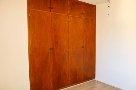 Apartamento à venda com 130m², 3 quartos e 2 vagas Apartamento à venda com 130m², 3 quartos e 2 vagasQuarto 2