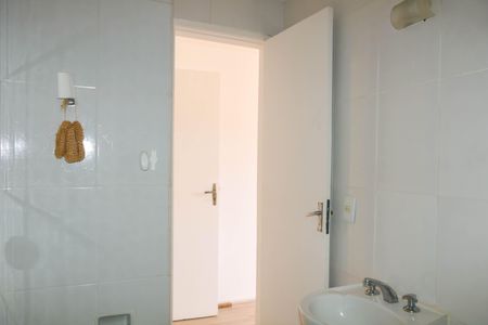 Apartamento à venda com 130m², 3 quartos e 2 vagas Apartamento à venda com 130m², 3 quartos e 2 vagasBanheiro do Quarto Suite