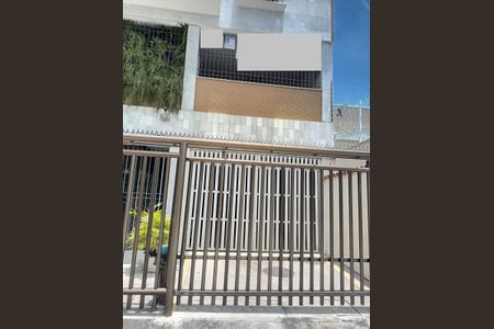 Apartamento à venda com 130m², 3 quartos e 2 vagas Apartamento à venda com 130m², 3 quartos e 2 vagasFachada