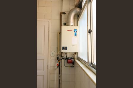 Apartamento à venda com 130m², 3 quartos e 2 vagas Apartamento à venda com 130m², 3 quartos e 2 vagasÁrea de Serviço