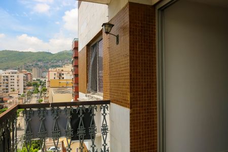 Apartamento à venda com 130m², 3 quartos e 2 vagas Apartamento à venda com 130m², 3 quartos e 2 vagasVaranda da Sala