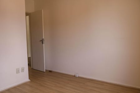 Apartamento à venda com 130m², 3 quartos e 2 vagas Apartamento à venda com 130m², 3 quartos e 2 vagasQuarto Suite