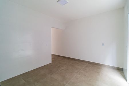 Casa à venda com 76m², 2 quartos e 2 vagasCozinha