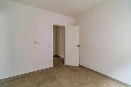 Casa à venda com 76m², 2 quartos e 2 vagasSuite 02