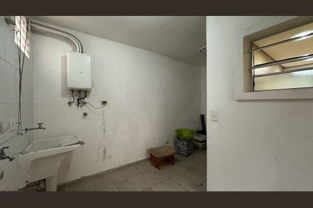 Casa para alugar com 175m², 4 quartos e 2 vagas Casa para alugar com 175m², 4 quartos e 2 vagasÁrea de Serviço