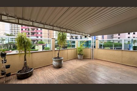 Casa para alugar com 175m², 4 quartos e 2 vagas Casa para alugar com 175m², 4 quartos e 2 vagasVaranda da Sala