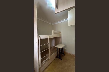 Casa para alugar com 175m², 4 quartos e 2 vagas Casa para alugar com 175m², 4 quartos e 2 vagasQuarto