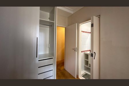 Casa para alugar com 175m², 4 quartos e 2 vagas Casa para alugar com 175m², 4 quartos e 2 vagasSuíte 2