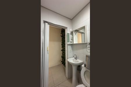 Casa para alugar com 175m², 4 quartos e 2 vagas Casa para alugar com 175m², 4 quartos e 2 vagasBanheiro de serviço