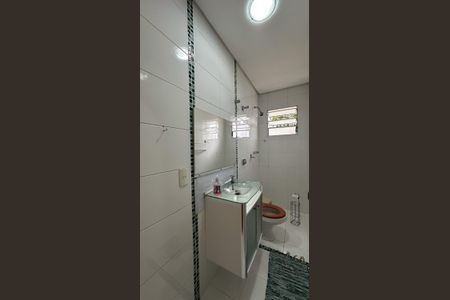 Casa para alugar com 175m², 4 quartos e 2 vagas Casa para alugar com 175m², 4 quartos e 2 vagasBanheiro