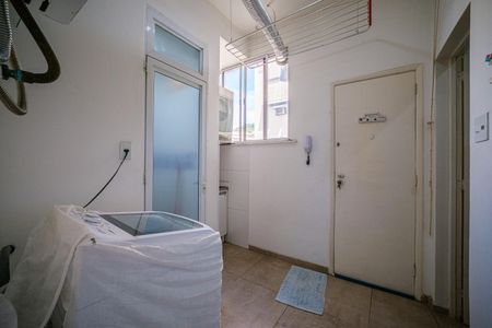 Apartamento à venda com 115m², 3 quartos e 1 vagaÁrea de Serviço