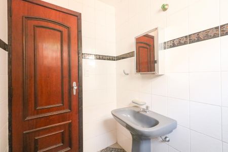 Banheiro 1 de casa à venda com 2 quartos, 202m² em Centro, Diadema