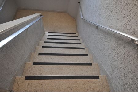 Apartamento à venda com 51m², 1 quarto e sem vagaEscada de acesso