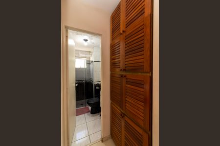 Apartamento à venda com 36m², 2 quartos e 1 vaga Apartamento à venda com 36m², 2 quartos e 1 vagaCorredor - Armário