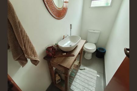 Casa à venda com 230m², 3 quartos e 3 vagas