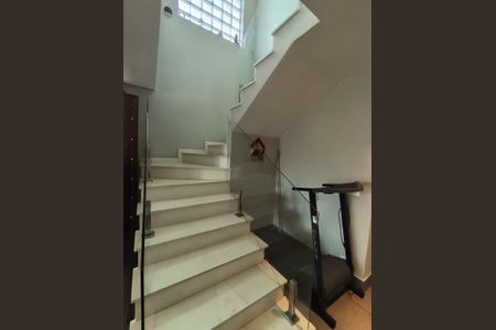 Casa à venda com 230m², 3 quartos e 3 vagas