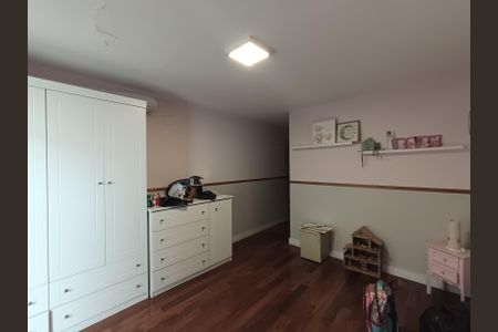 Casa à venda com 230m², 3 quartos e 3 vagas