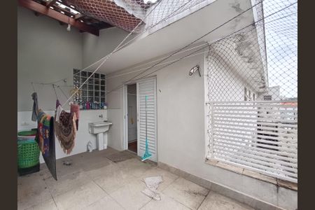 Casa à venda com 230m², 3 quartos e 3 vagas