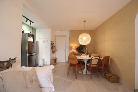 Sala de apartamento para alugar com 2 quartos, 78m² em Barra Olímpica, Rio de Janeiro