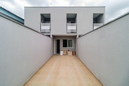 Casa à venda com 76m², 2 quartos e 2 vagas Casa à venda com 76m², 2 quartos e 2 vagasGaragem