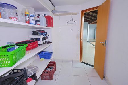 Casa para alugar com 283m², 4 quartos e 4 vagasDespensa