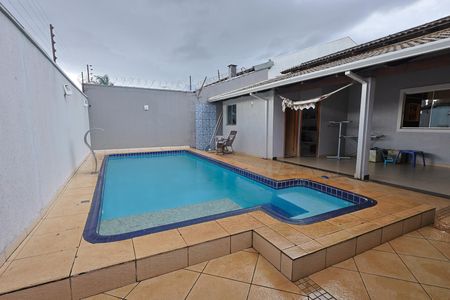 Casa para alugar com 283m², 4 quartos e 4 vagasPiscina