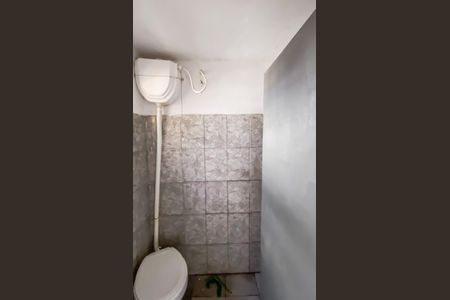 Banheiro de casa para alugar com 2 quartos, 38m² em Parque Cisper, São Paulo