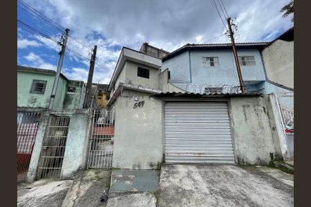 Fachada de casa para alugar com 1 quarto, 38m² em Parque Cisper, São Paulo