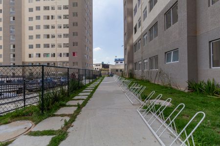 Apartamento para alugar com 42m², 2 quartos e sem vaga Apartamento para alugar com 42m², 2 quartos e sem vagaÁrea Comum - Bicicletário