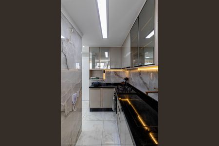 Apartamento para alugar com 42m², 2 quartos e sem vaga Apartamento para alugar com 42m², 2 quartos e sem vagaCozinha e Área de Serviço