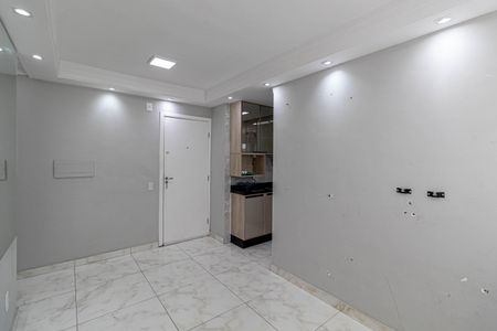 Sala de apartamento para alugar com 2 quartos, 42m² em Vila Princesa Isabel, São Paulo
