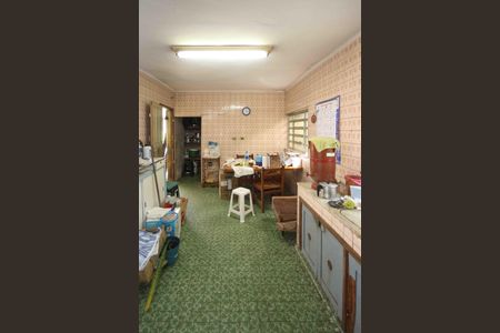 Casa para alugar com 3 quartos, 250m² em Vila Antonieta, São Paulo